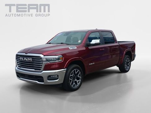 Certified 2025 RAM 1500 Laramie AWD/4WD image 3