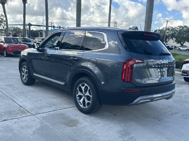 Certified 2022 Kia Telluride EX FWD image 11