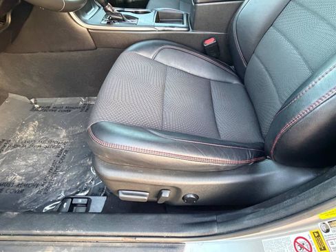 Used 2017 Toyota Camry SE FWD image 22
