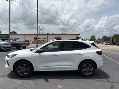 Used 2024 Ford Escape ST-Line w/ Tech Pack #1 AWD/4WD image 5