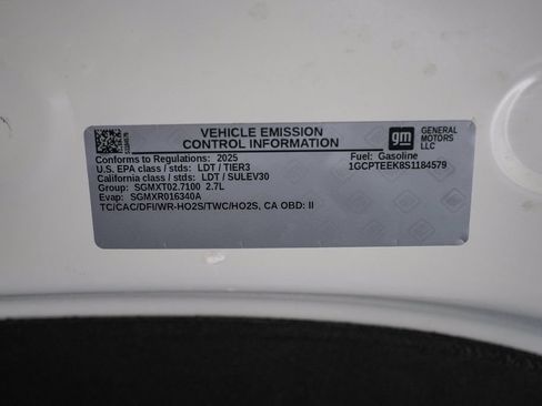 Used 2025 Chevrolet Colorado Trail Boss AWD/4WD image 26