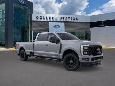 New 2026 Ford F350 Lariat w/ Black Appearance Package image 7