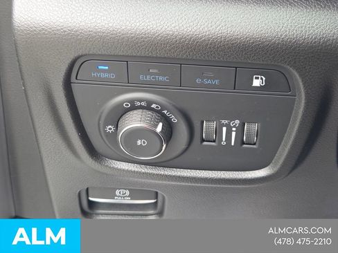 Used 2023 Jeep Grand Cherokee Overland AWD/4WD image 30