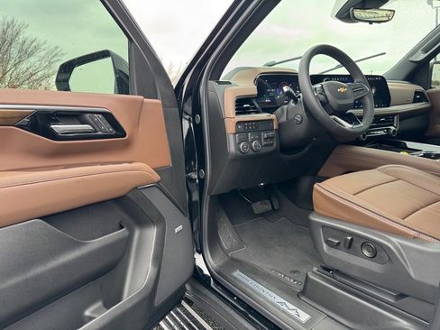 Used 2026 Chevrolet Tahoe High Country image 15