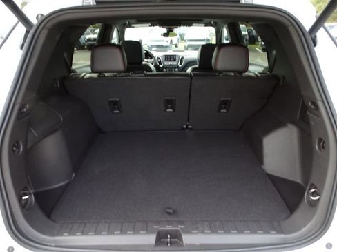 Used 2024 Chevrolet Equinox RS image 19