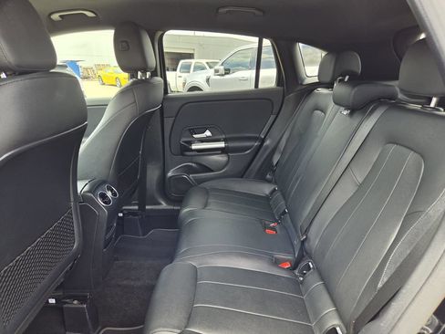 Used 2025 Mercedes-Benz GLA 250 image 27