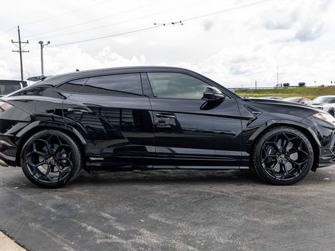 Used 2024 Lamborghini Urus Performante AWD/4WD image 4