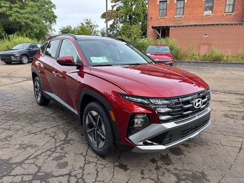 New 2025 Hyundai Tucson SEL image 1