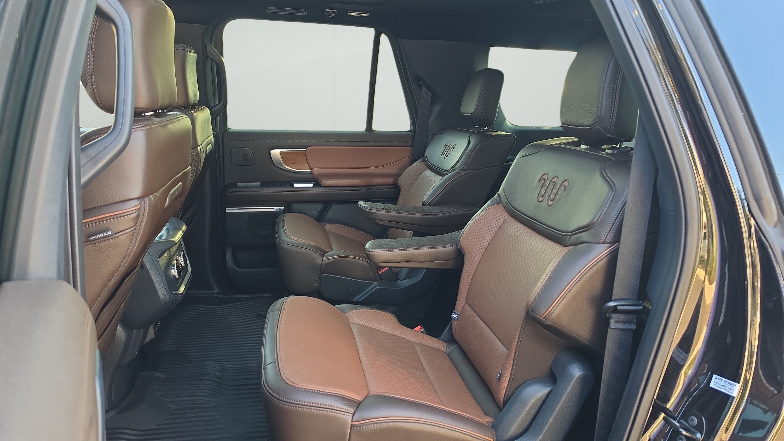 Used 2025 Ford Expedition Max King Ranch AWD/4WD image 21