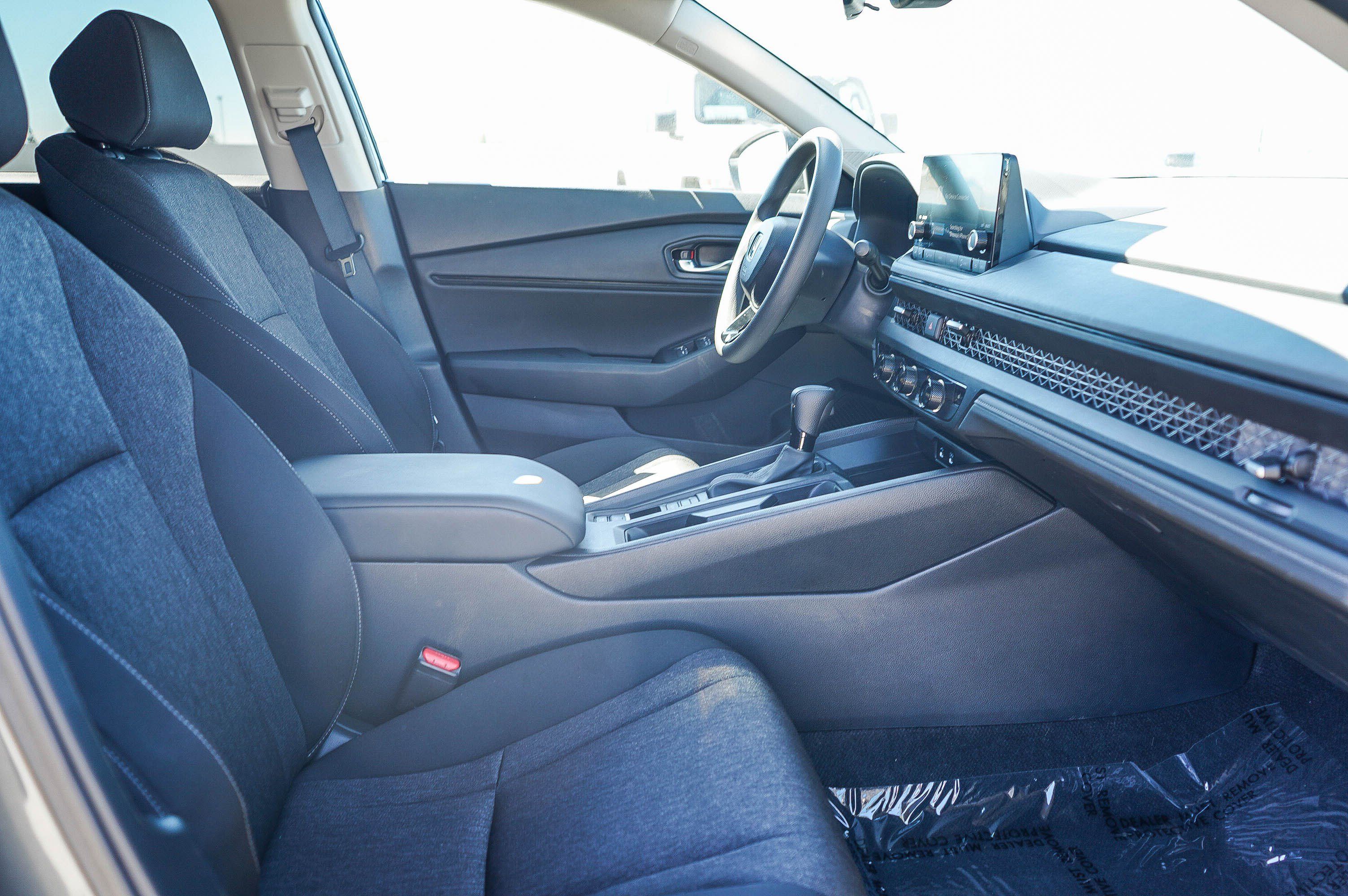 Used 2025 Honda Accord SE image 18