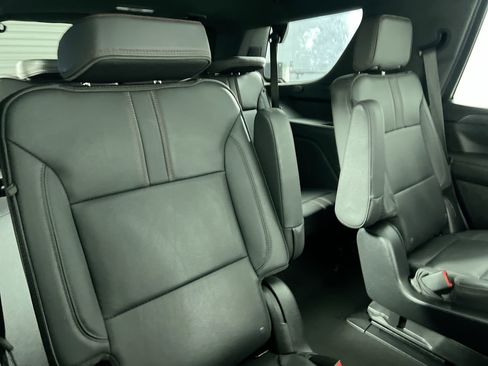 Used 2023 Chevrolet Tahoe RST w/ Luxury Package RWD image 31