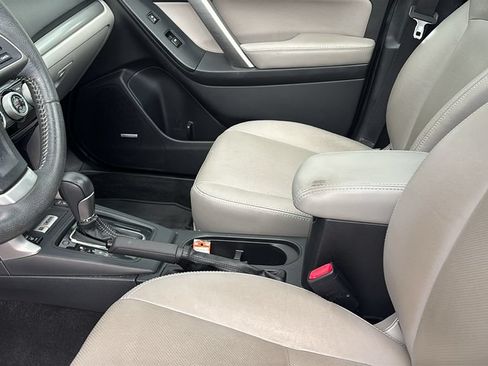Used 2016 Subaru Forester 2.5i Touring w/ Eyesight & Navigation System AWD/4WD image 23