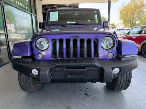 Used 2016 Jeep Wrangler Unlimited Sahara image 12
