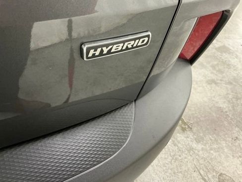 Used 2025 Ford Escape ST-Line w/ Equipment Group 301A image 7