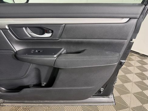Used 2018 Honda CR-V LX image 18