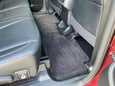 Used 2015 Toyota Highlander XLE AWD/4WD image 42