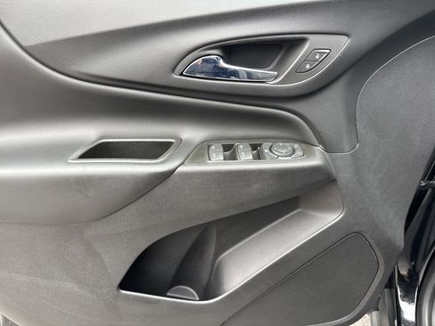 Used 2022 Chevrolet Equinox LT image 14