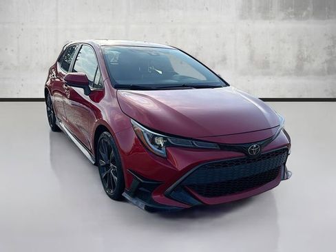 Used 2021 Toyota Corolla SE w/ Special Edition image 3