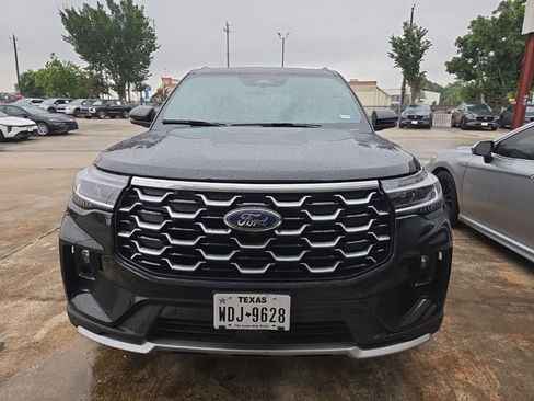 Used 2025 Ford Explorer Platinum w/ LUX Leather Package AWD/4WD image 6