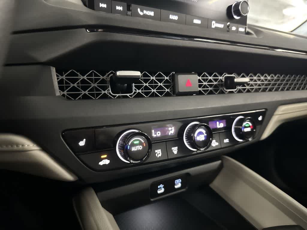 Used 2025 Honda Accord SE image 19
