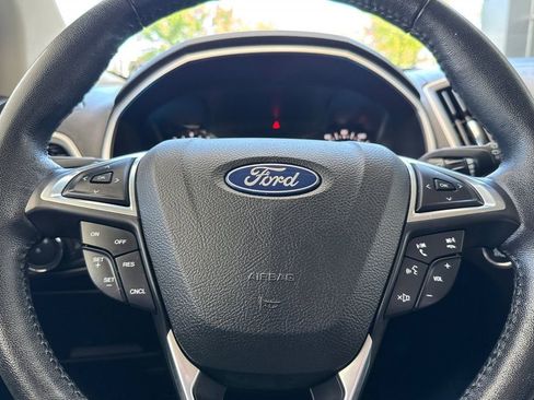 Used 2018 Ford Edge SEL AWD/4WD image 24