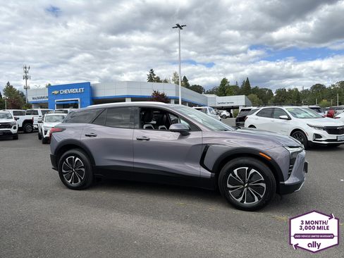 Used 2024 Chevrolet Blazer EV LT AWD/4WD image 7