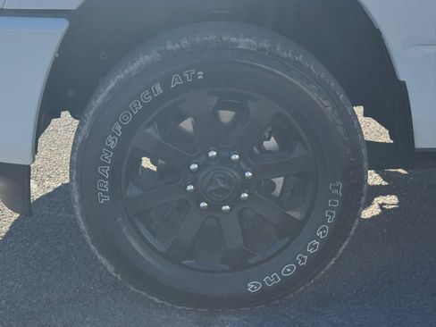 Used 2025 RAM 3500 Big Horn AWD/4WD image 9
