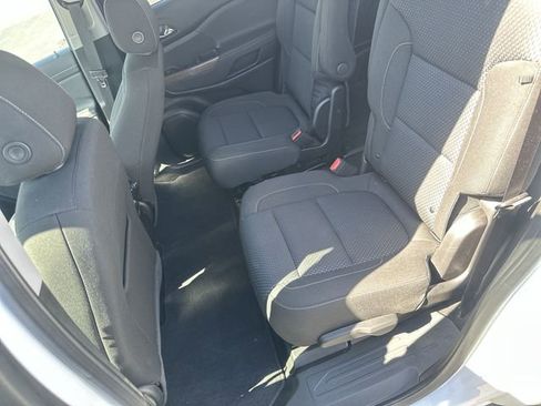Used 2023 GMC Acadia SLE w/ Driver Convenience Package AWD/4WD image 26
