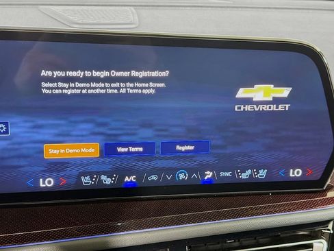 New 2026 Chevrolet Traverse RS w/ LPO, Floor Liner Package AWD/4WD image 14