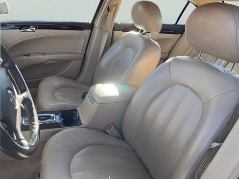 Used 2011 Buick Lucerne CXL image 11