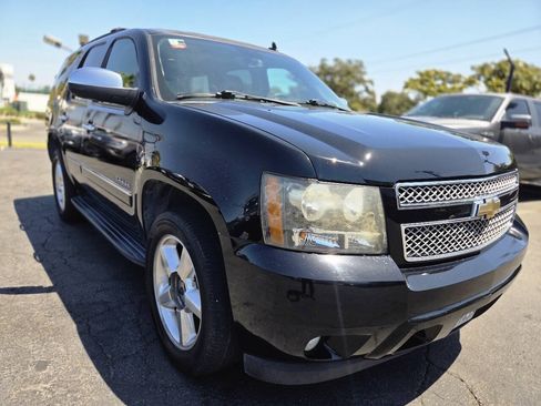 Used 2011 Chevrolet Tahoe LTZ RWD image 8