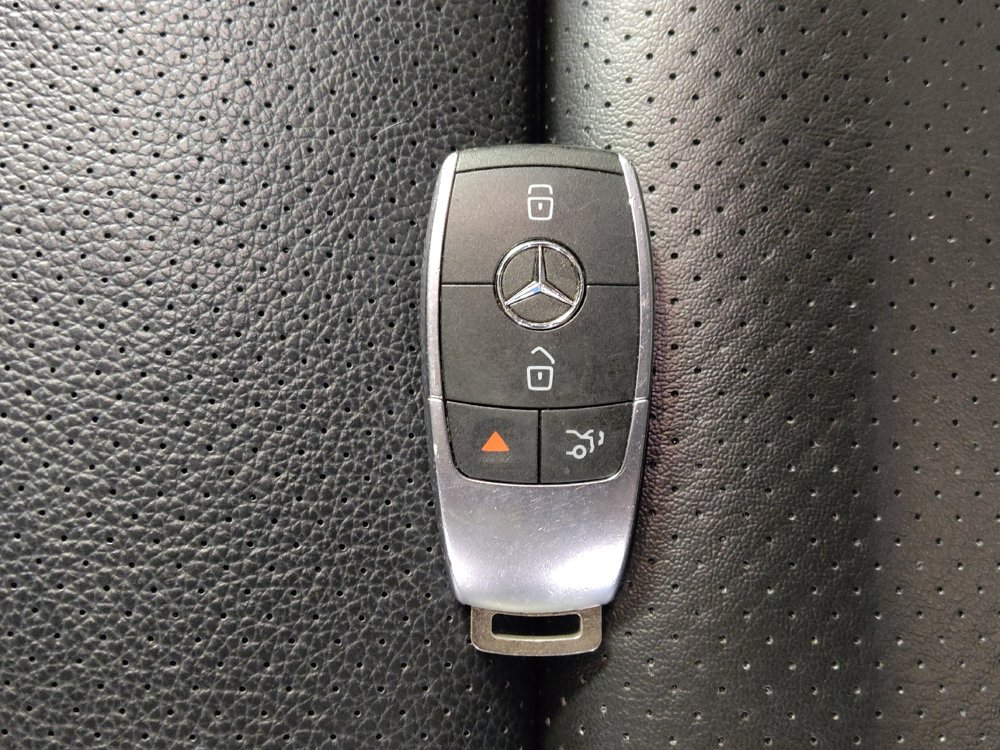 Used 2019 Mercedes-Benz C 300 Sedan image 32