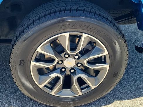 Used 2024 Chevrolet Silverado 1500 LT RWD image 12