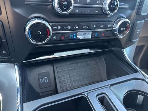 Used 2022 Ford F150 Lariat w/ Equipment Group 502A High image 44