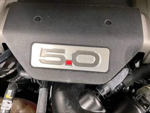Used 2016 Ford Mustang GT Premium w/ Equipment Group 401A RWD image 33