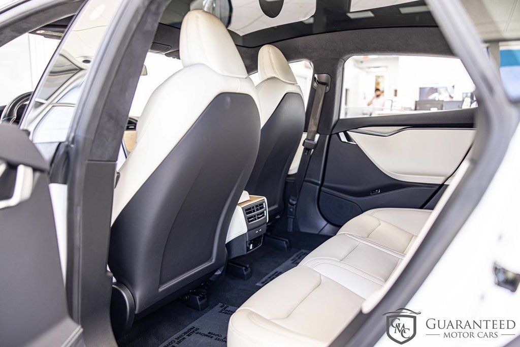 Used 2021 Tesla Model S Performance AWD/4WD image 30