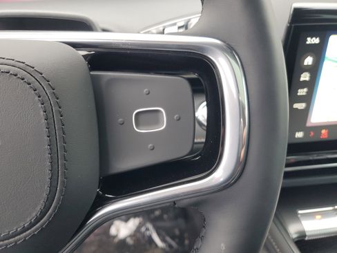 New 2026 Lincoln Nautilus Reserve w/ Jet Appearance Package image 18