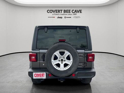 Used 2019 Jeep Wrangler Sport S image 8