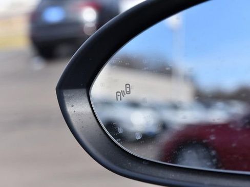 New 2026 Volkswagen Jetta SE image 10