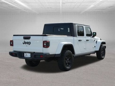 Used 2021 Jeep Gladiator Sport AWD/4WD image 9
