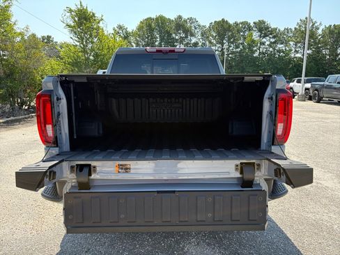 Used 2025 GMC Sierra 1500 AT4 w/ AT4 Premium Package AWD/4WD image 14