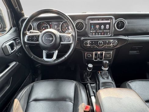 Used 2020 Jeep Wrangler Unlimited Sahara AWD/4WD image 23