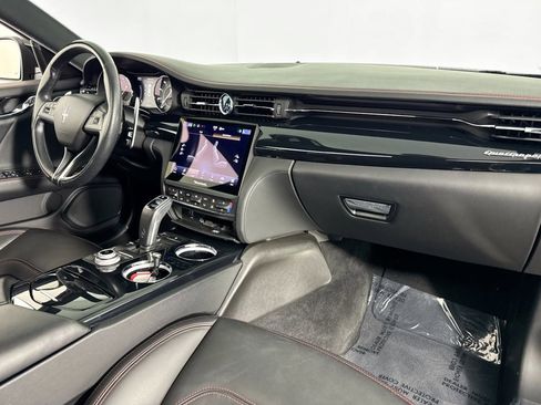 Used 2023 Maserati Quattroporte Modena Q4 image 38