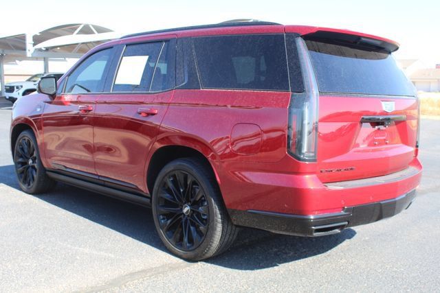 Used 2025 Cadillac Escalade Sport Platinum w/ LPO, ONYX Package AWD/4WD image 8