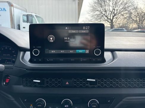 Used 2023 Honda Accord EX image 19