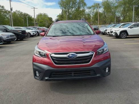 Certified 2022 Subaru Outback Premium AWD/4WD image 3