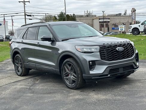 New 2026 Ford Explorer ST-Line w/ ST-Line Street Pack AWD/4WD image 26