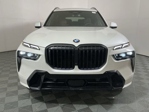 New 2026 BMW X7 xDrive40i w/ M Sport Package AWD/4WD image 3