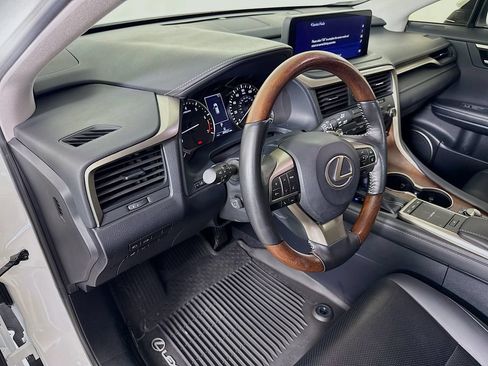 Certified 2022 Lexus RX 350L FWD w/ Premium Package image 9