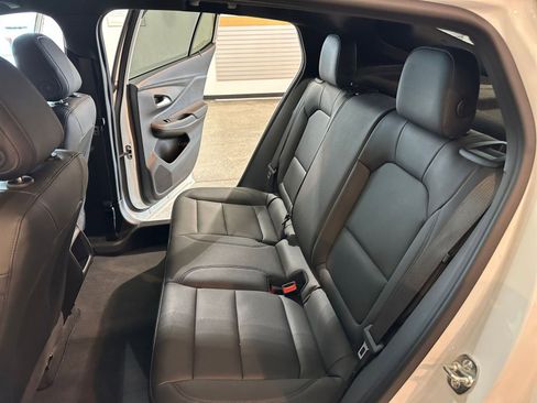 Used 2025 Buick Envista Sport Touring FWD image 38